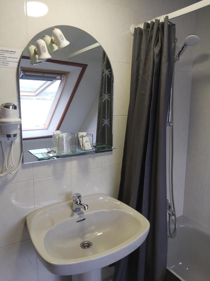 Hostal O Forno Porto do Barqueiro Номер фото