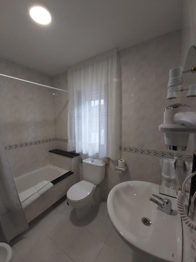 Hostal O Forno Porto do Barqueiro Номер фото